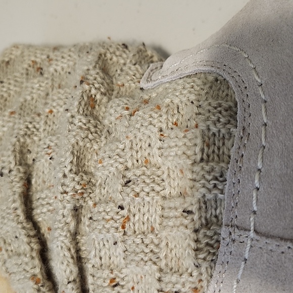 New Women's Size 9 Bearpaw Suede Multi Color Boots - Picture 10 of 10